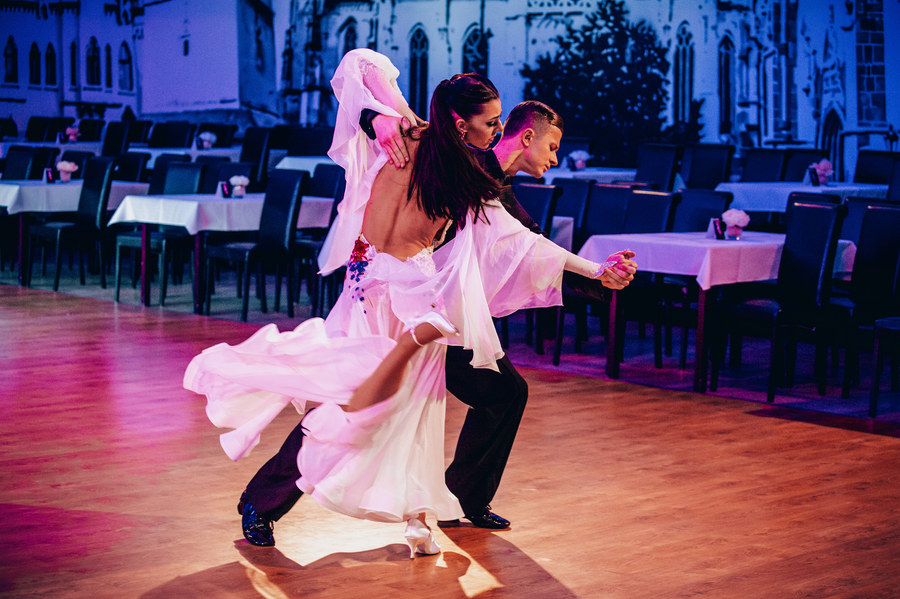 Show Dance